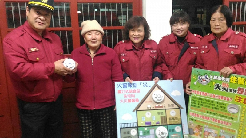 住宅火警器才裝好就火災 78歲嬤：好加在